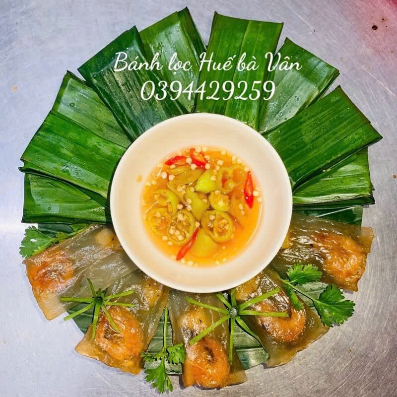 Bánh bột lọc Huế Bà Vân thương hiệu nổi tiếng, bánh ngon